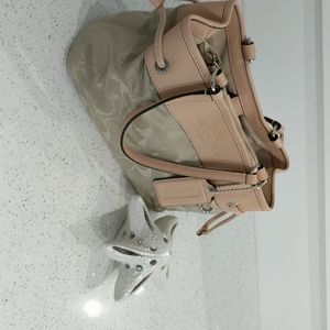 Coach B1453-32704 tan/beige/nude/cre color satchel